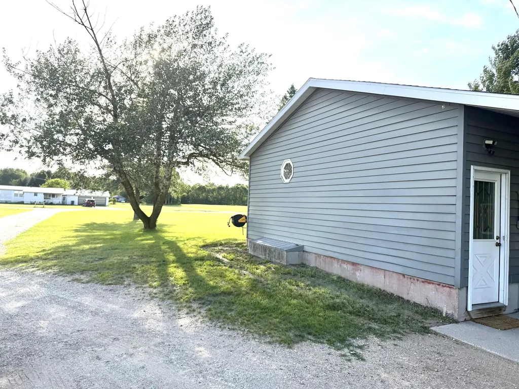 5236 110th Avenue Evart Township MI 49631