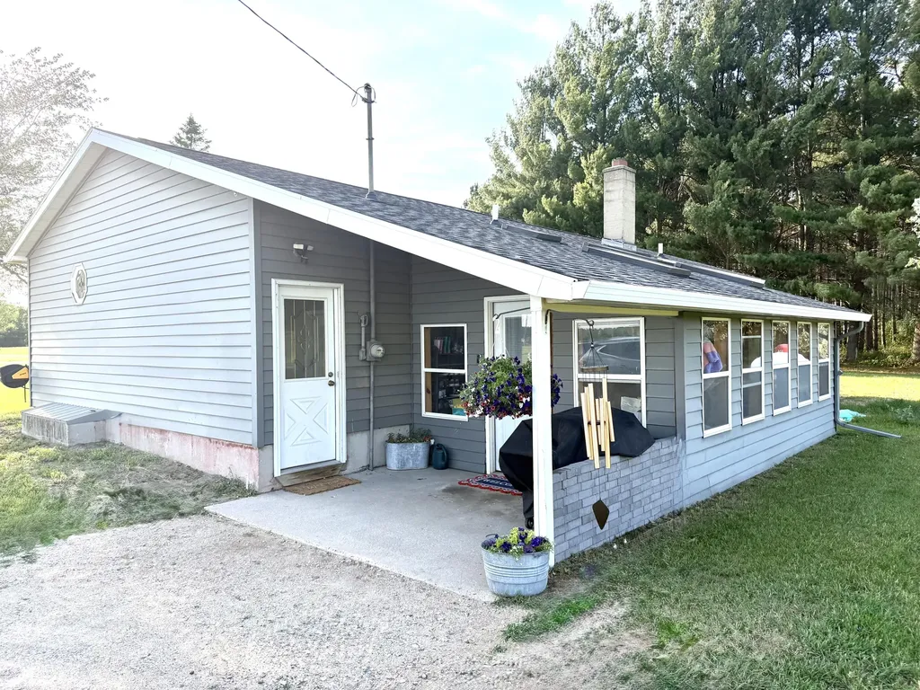 5236 110th Avenue Evart Township MI 49631
