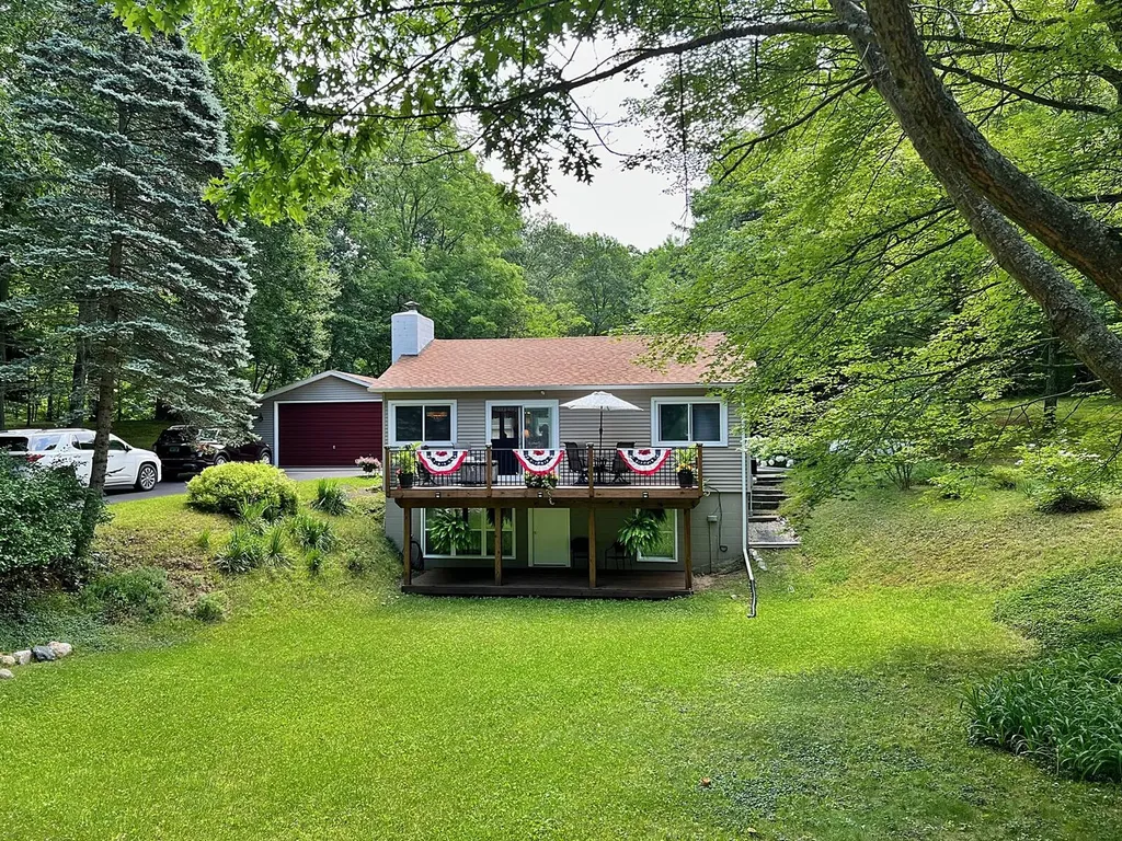 15808 Pretty Lake Drive Martiny Township MI 49332
