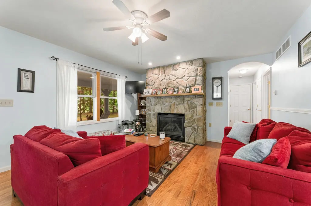 10513 Thornapple Drive Morton Township MI 49346