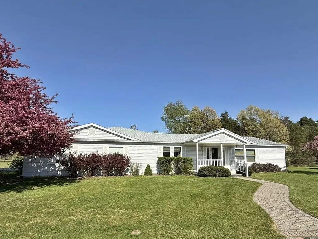 10215 E Royal Morton Township MI 49346