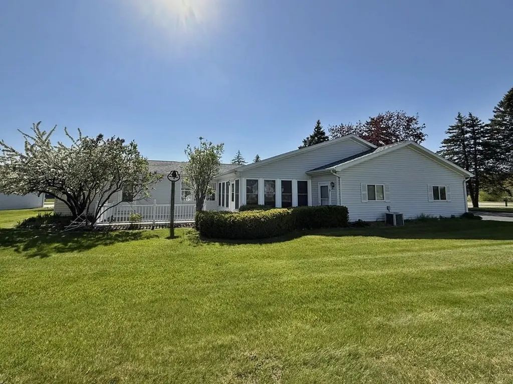 10215 E Royal Morton Township MI 49346