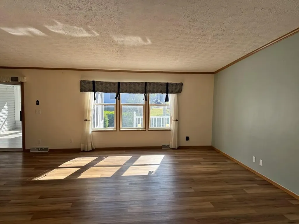 10215 E Royal Morton Township MI 49346