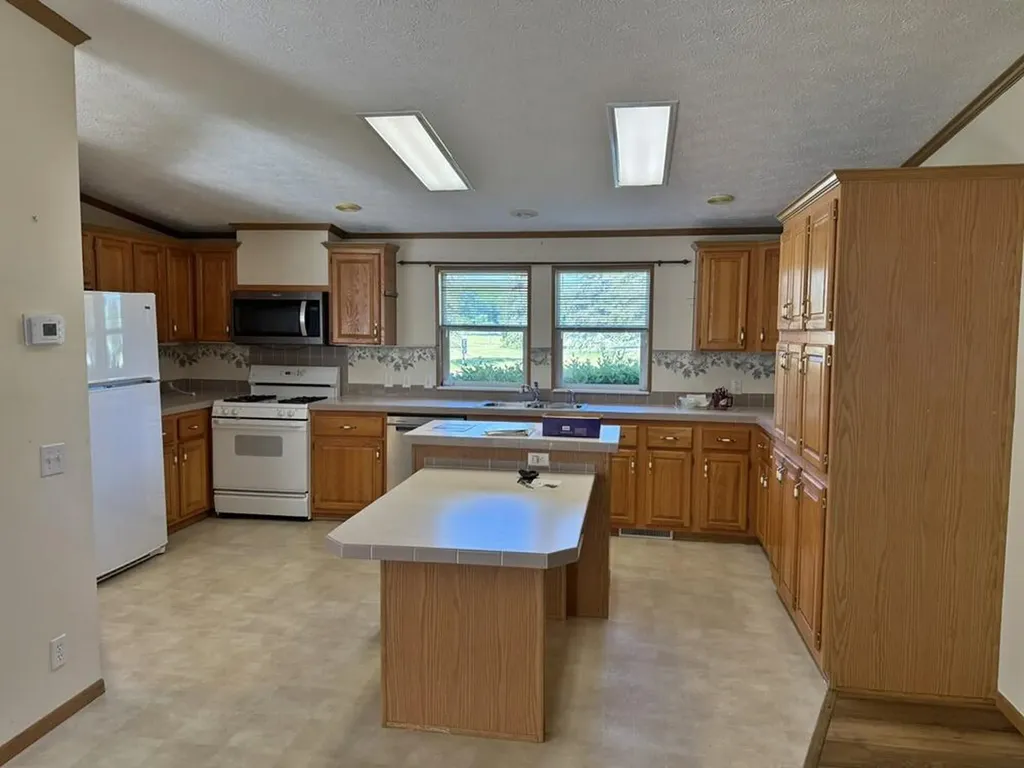 10215 E Royal Morton Township MI 49346