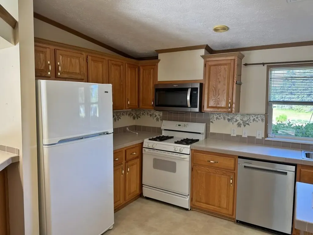10215 E Royal Morton Township MI 49346