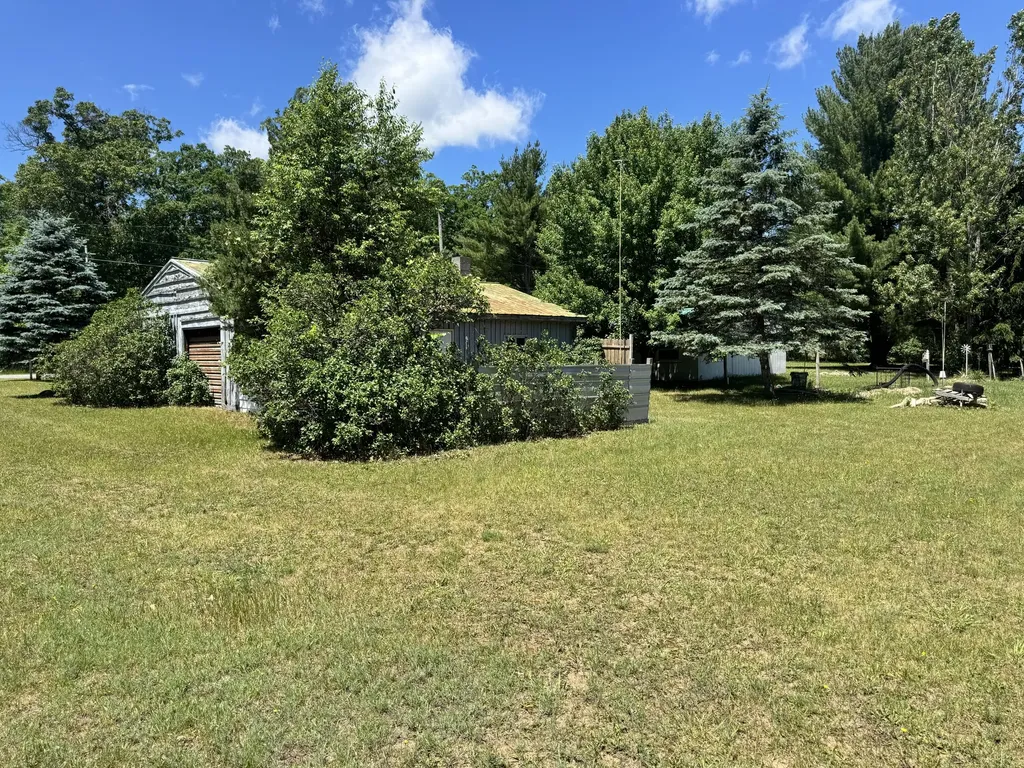 9640 S Thornapple Avenue Grant Township MI 49337