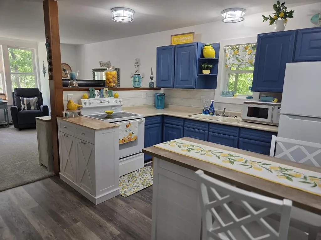 9638 W School Section Lake Drive Morton Township MI 49332