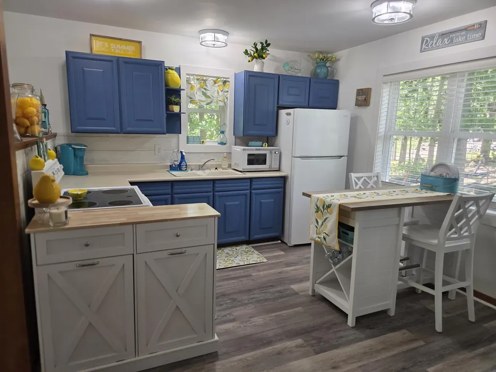 9638 W School Section Lake Drive Morton Township MI 49332