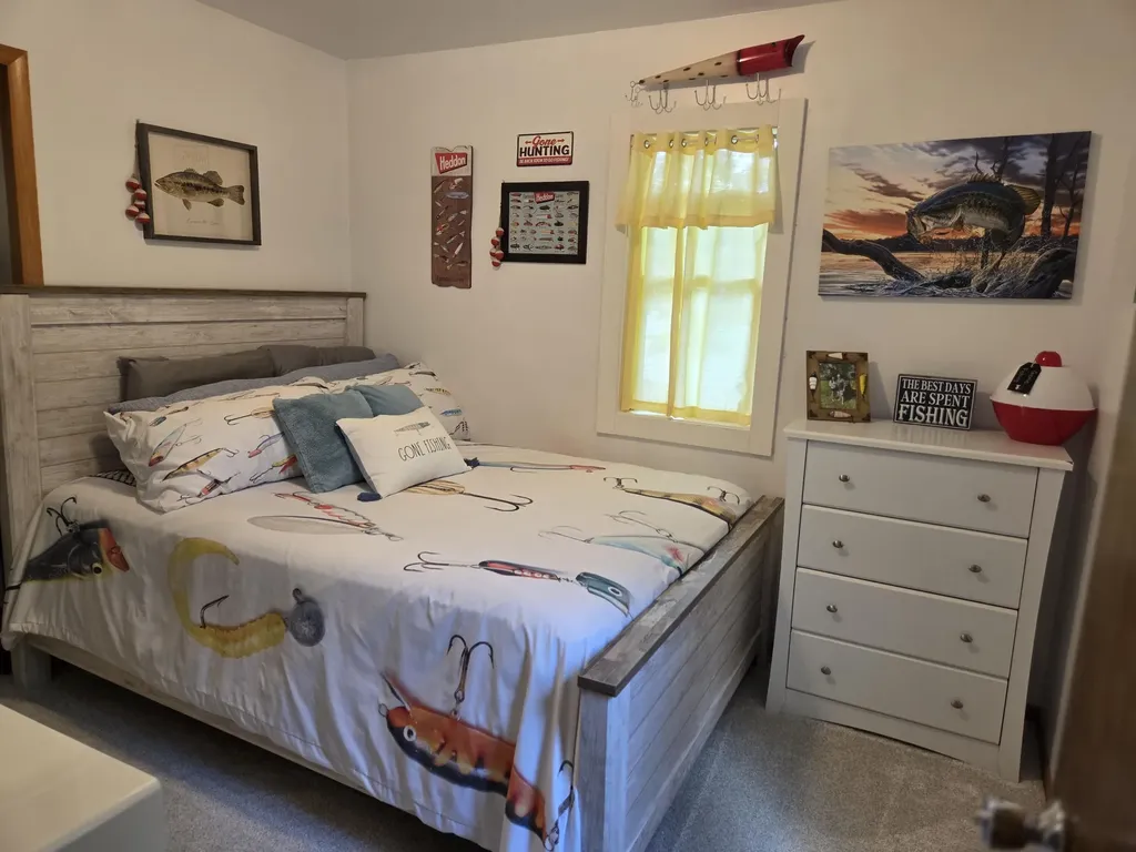 9638 W School Section Lake Drive Morton Township MI 49332
