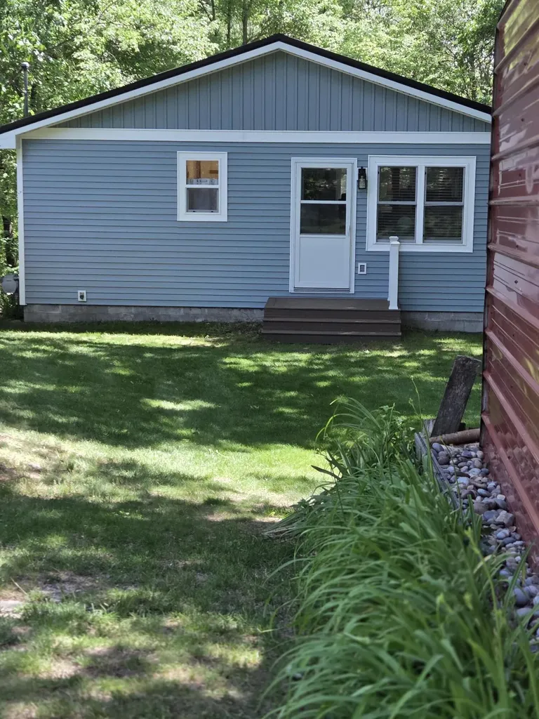 9638 W School Section Lake Drive Morton Township MI 49332