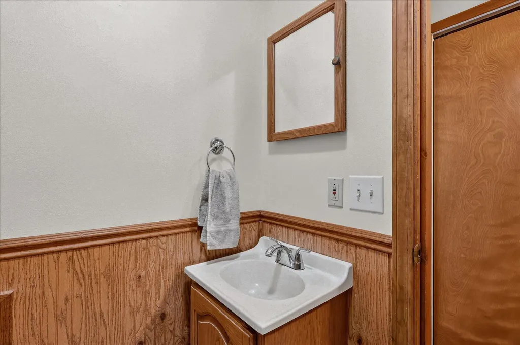 4555 16 Mile Road NE Solon Township MI 49319
