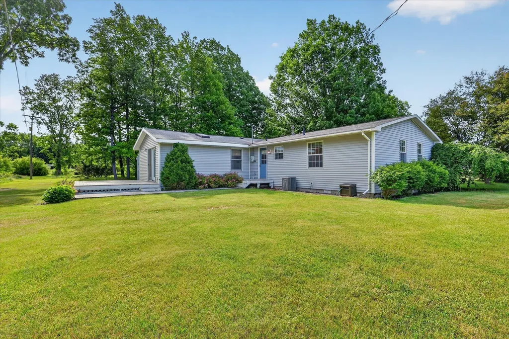 4555 16 Mile Road NE Solon Township MI 49319
