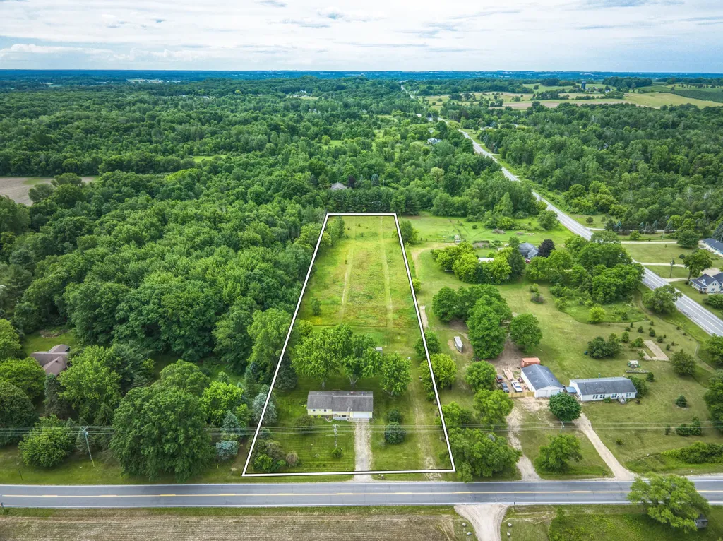 3100 20 Mile Road Tyrone Township MI 49330