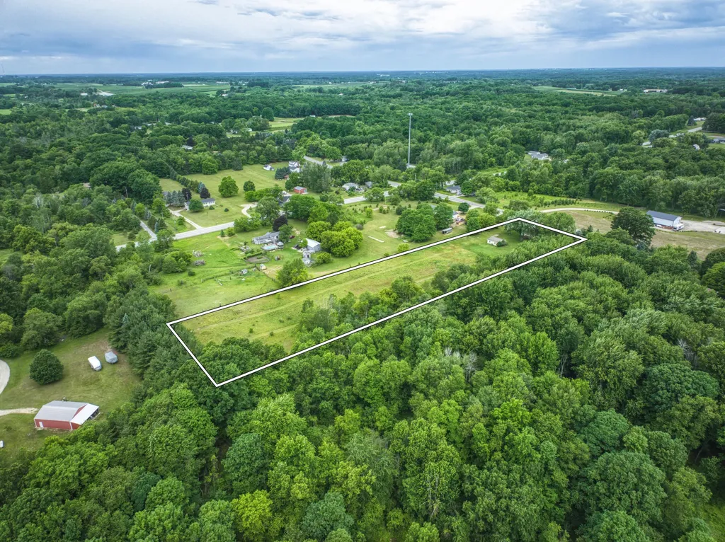 3100 20 Mile Road Tyrone Township MI 49330