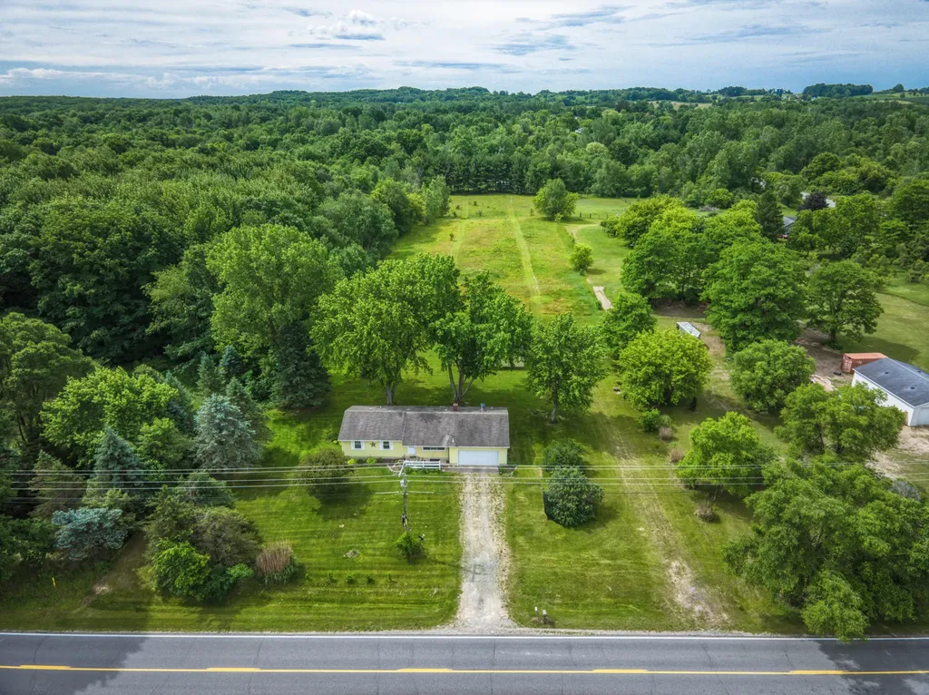 3100 20 Mile Road Tyrone Township MI 49330