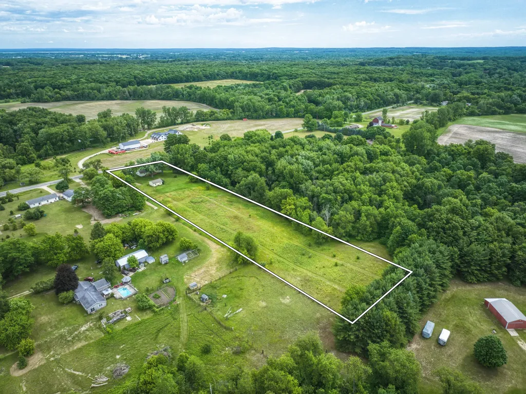 3100 20 Mile Road Tyrone Township MI 49330