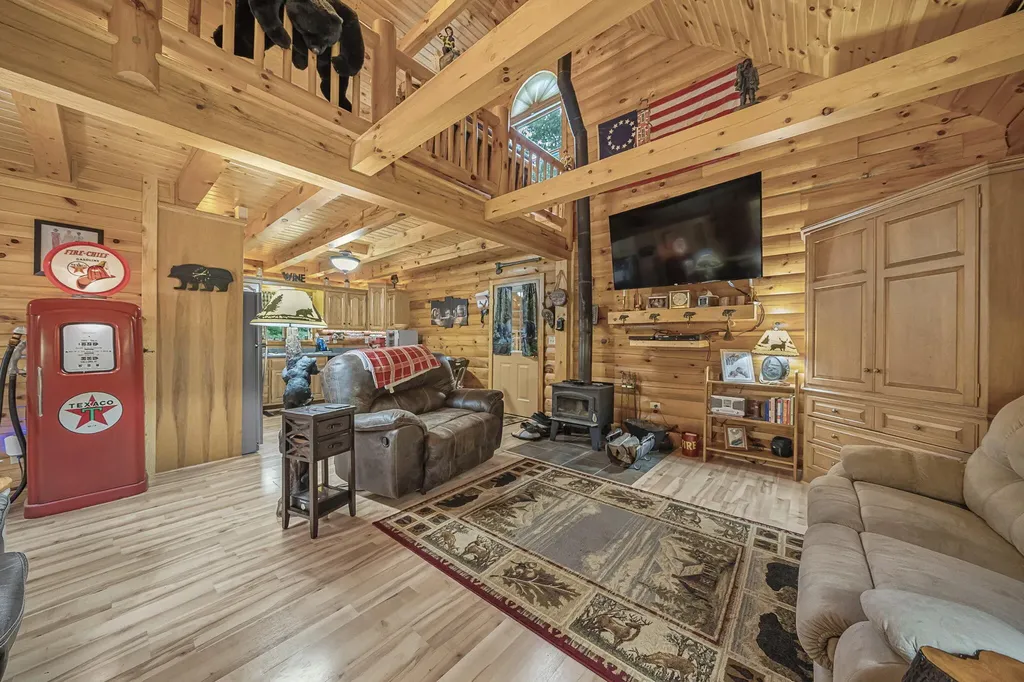 2860 E 48 1/2 Cherry Grove Township MI 49601