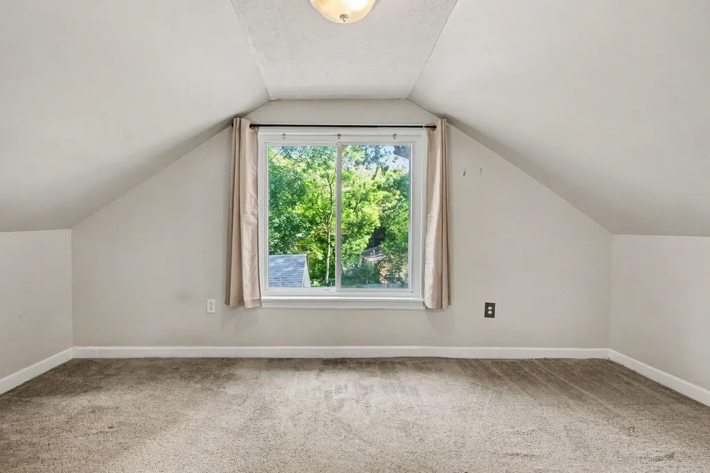 353 Cedar Street NE Grand Rapids City MI 49503