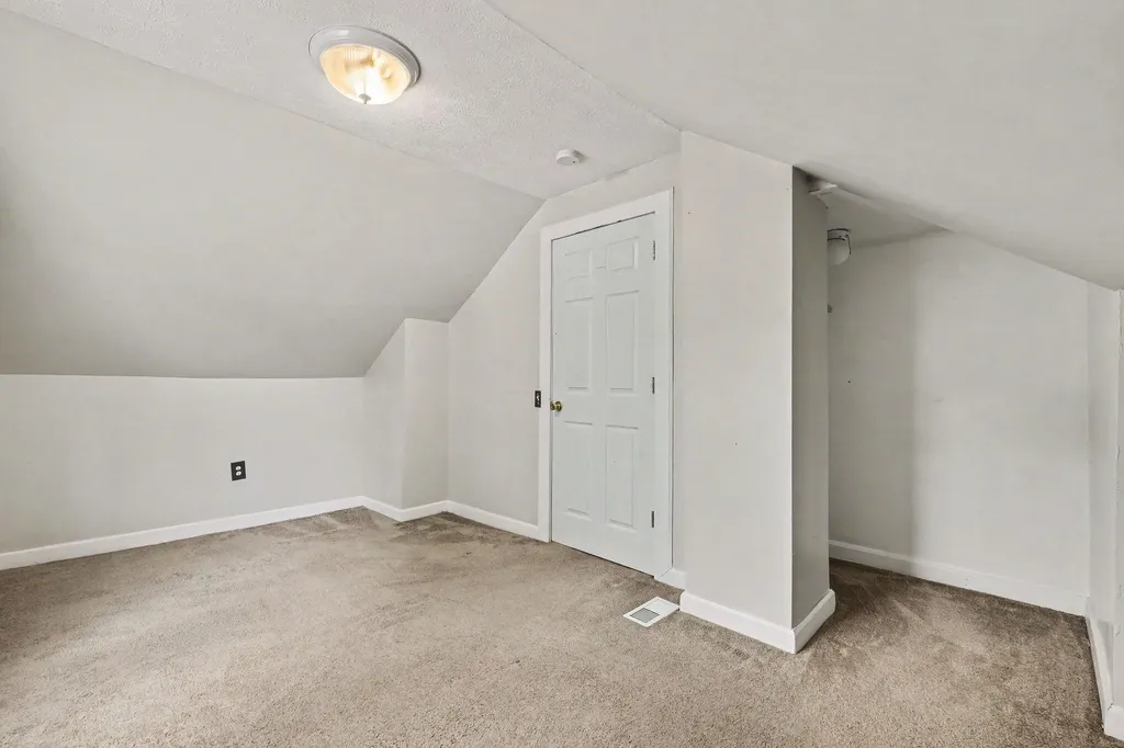 353 Cedar Street NE Grand Rapids City MI 49503