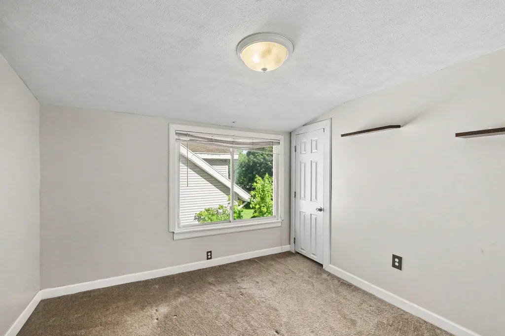 353 Cedar Street NE Grand Rapids City MI 49503