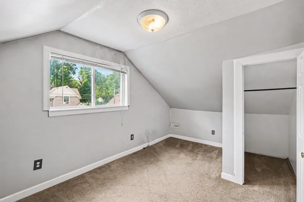 353 Cedar Street NE Grand Rapids City MI 49503