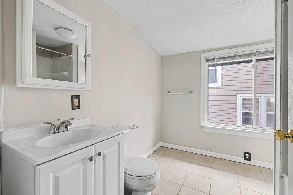 353 Cedar Street NE Grand Rapids City MI 49503