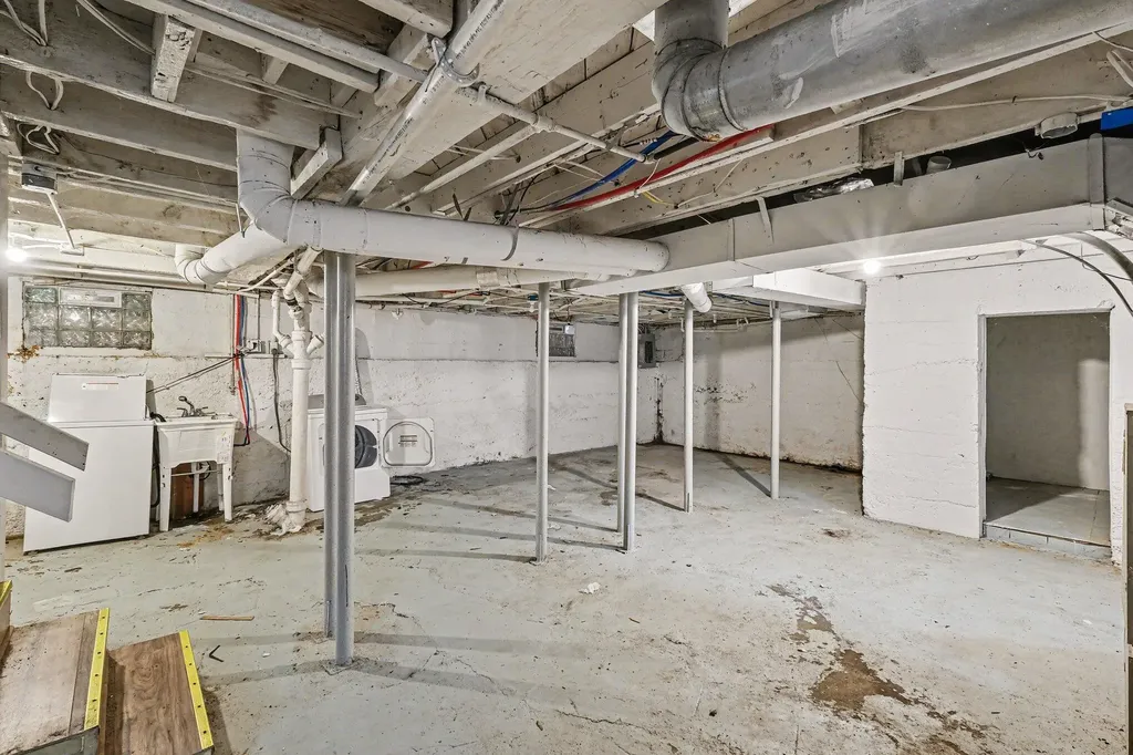 353 Cedar Street NE Grand Rapids City MI 49503