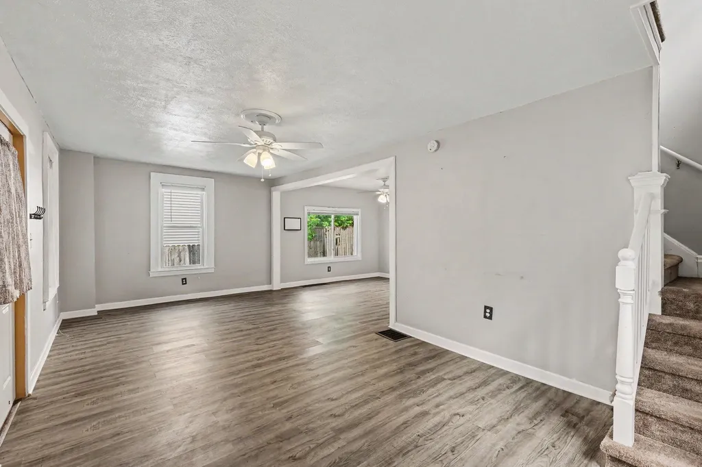 353 Cedar Street NE Grand Rapids City MI 49503