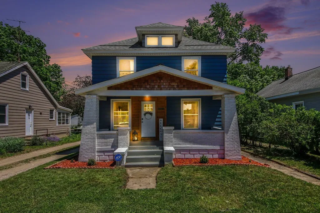 2446 Hufford Avenue NW Walker City MI 49544