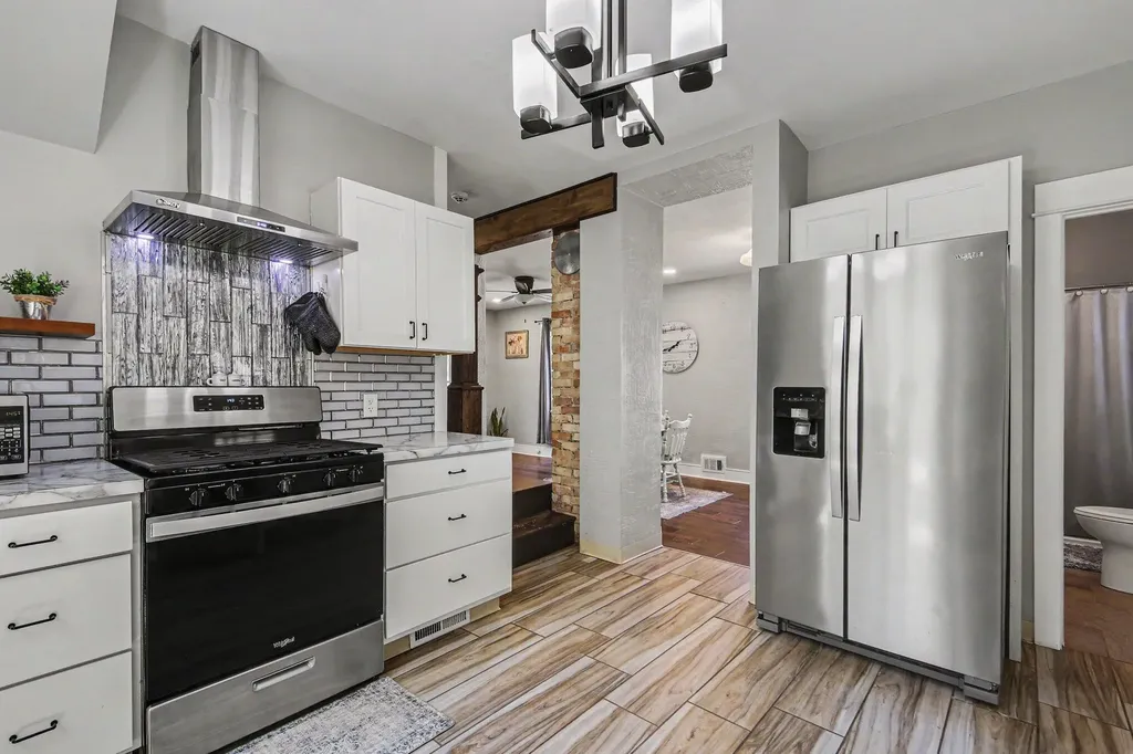 2446 Hufford Avenue NW Walker City MI 49544