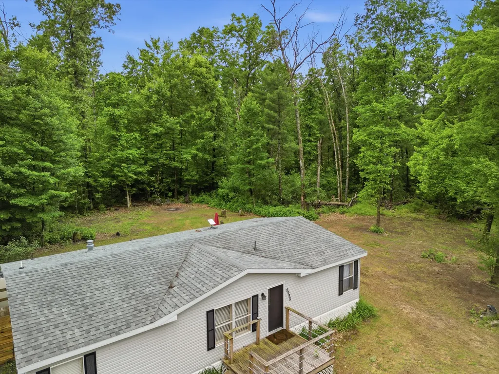 9988 N West County Line Road Reynolds Township MI 49337