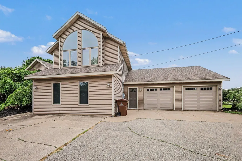 15530 Snauble Avenue NE Solon Township MI 49319