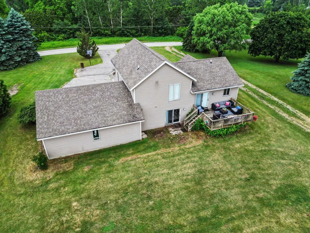 15530 Snauble Avenue NE Solon Township MI 49319