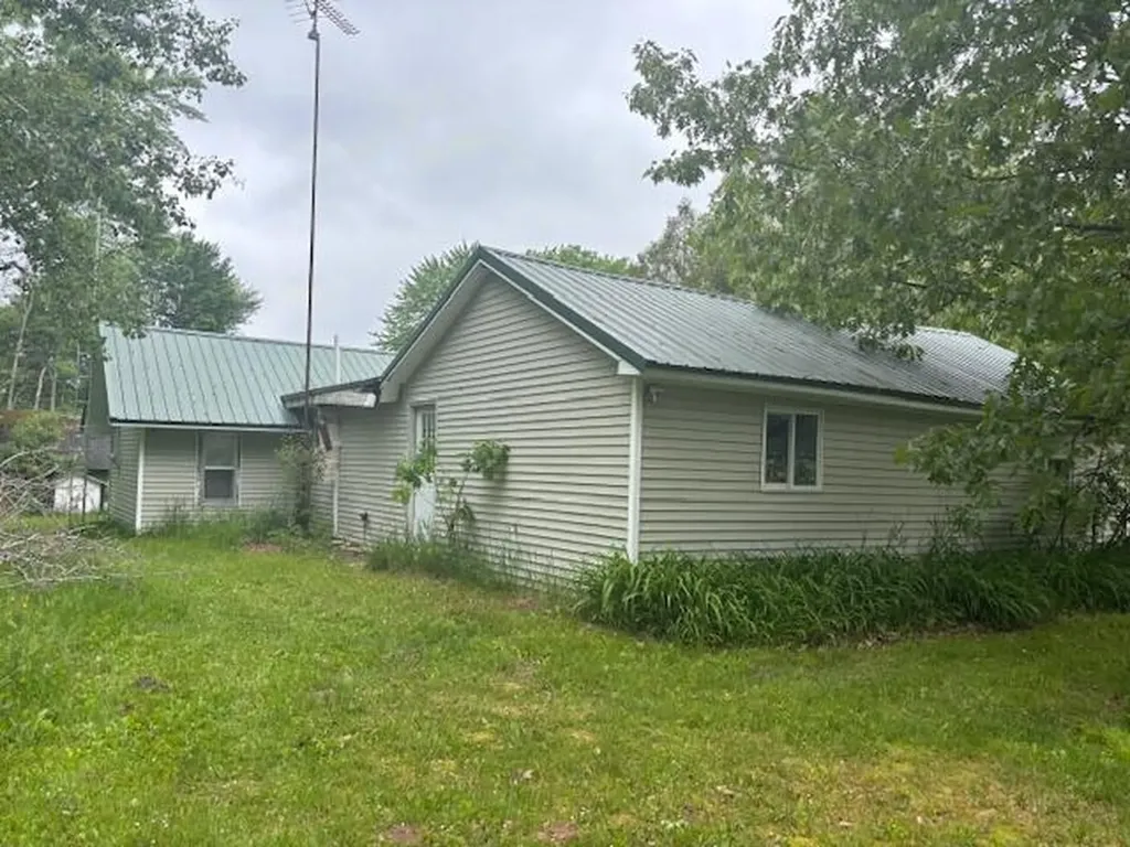 4779 3rd Street Unknown City MI 49305