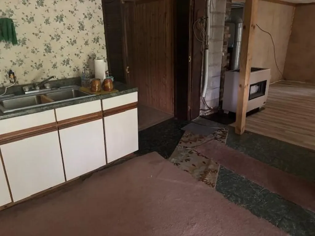 4779 3rd Street Unknown City MI 49305