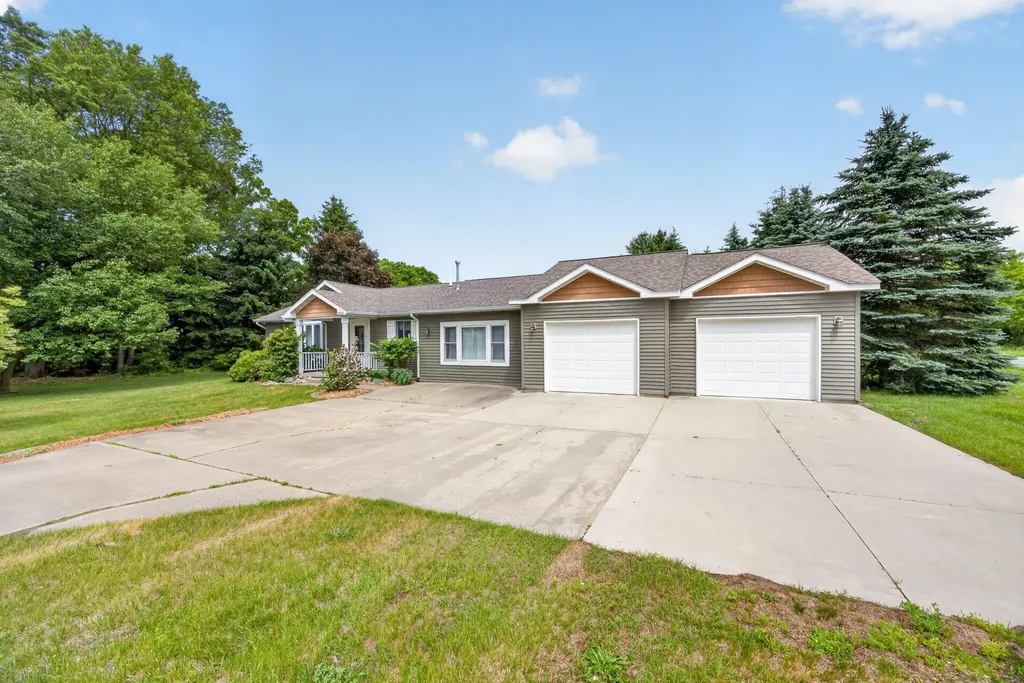 8508 Wood Street Morton Township MI 49332