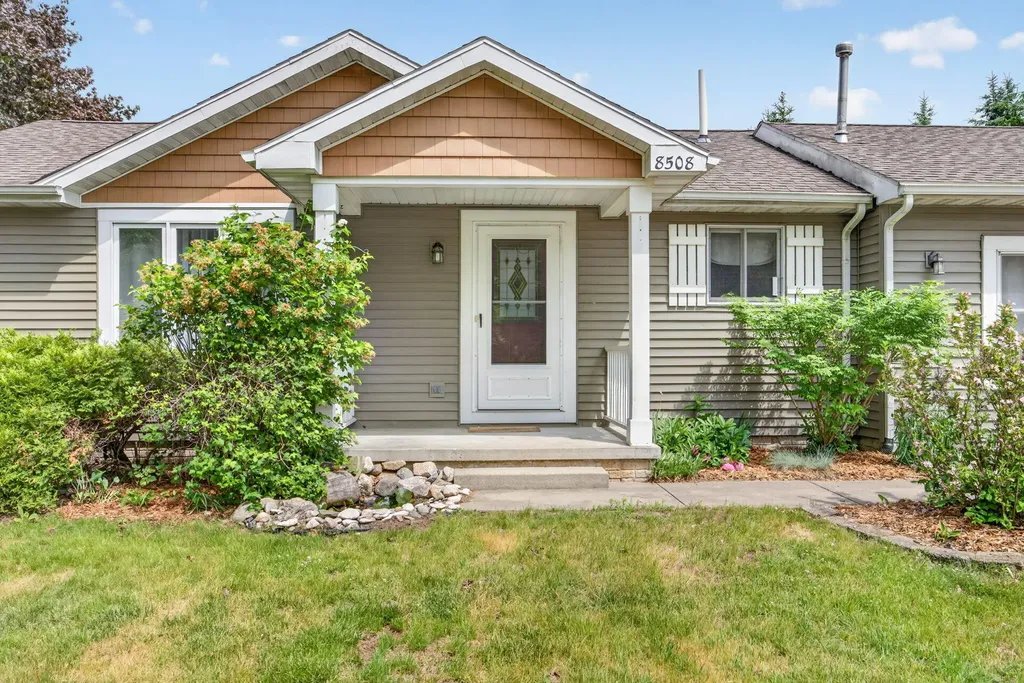 8508 Wood Street Morton Township MI 49332