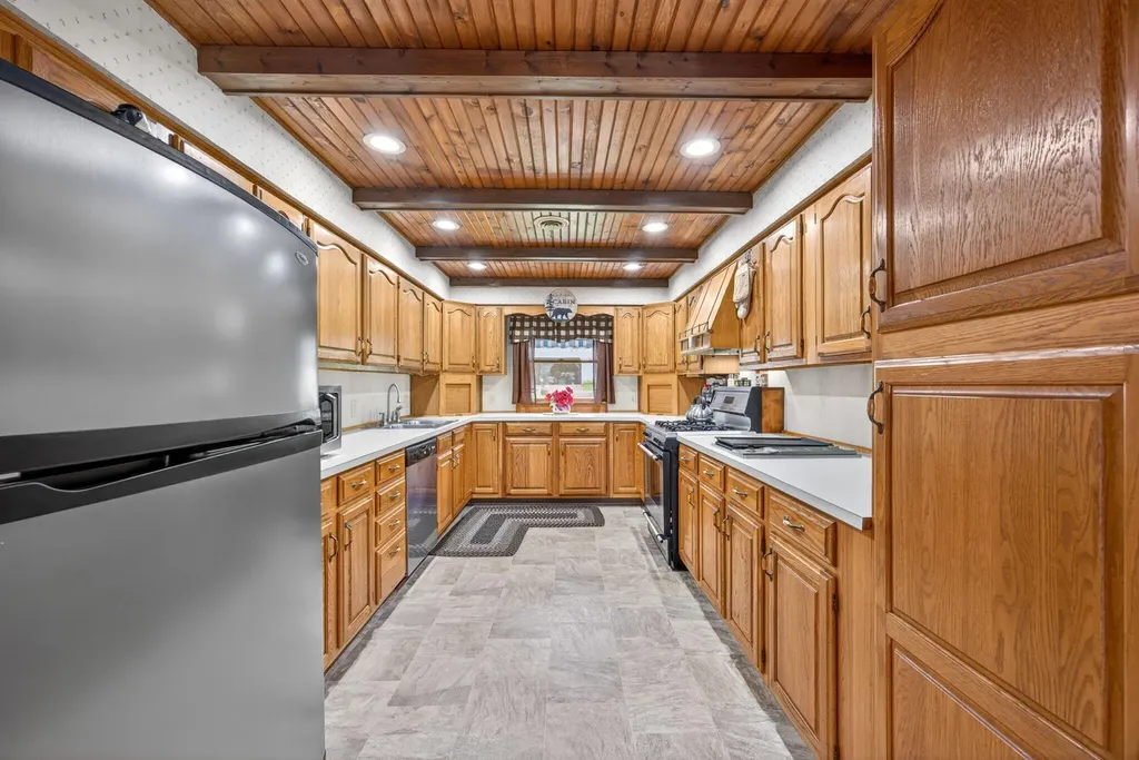 5420 Timberbend Road Orient Township MI 49679