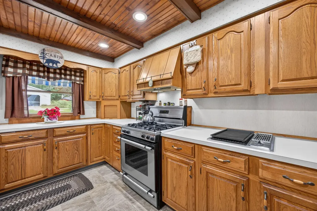5420 Timberbend Road Orient Township MI 49679