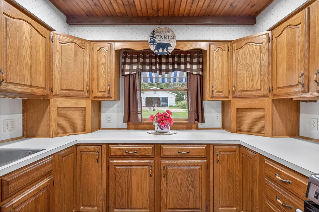 5420 Timberbend Road Orient Township MI 49679