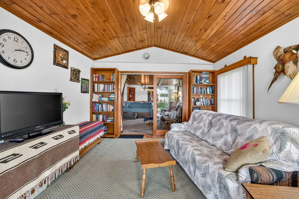 5420 Timberbend Road Orient Township MI 49679