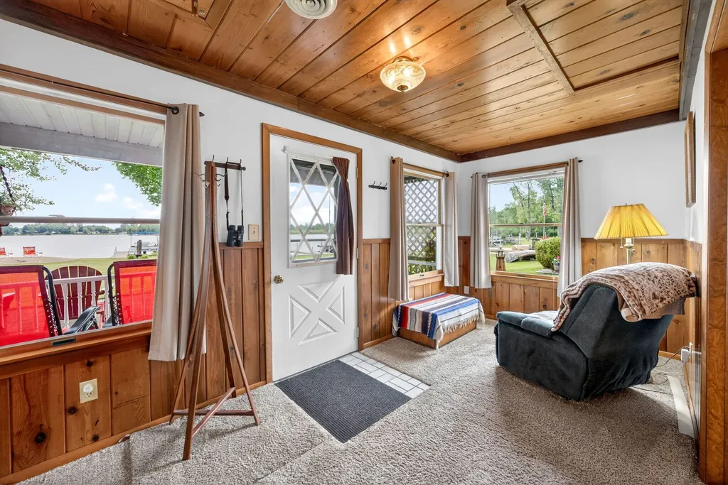 5420 Timberbend Road Orient Township MI 49679
