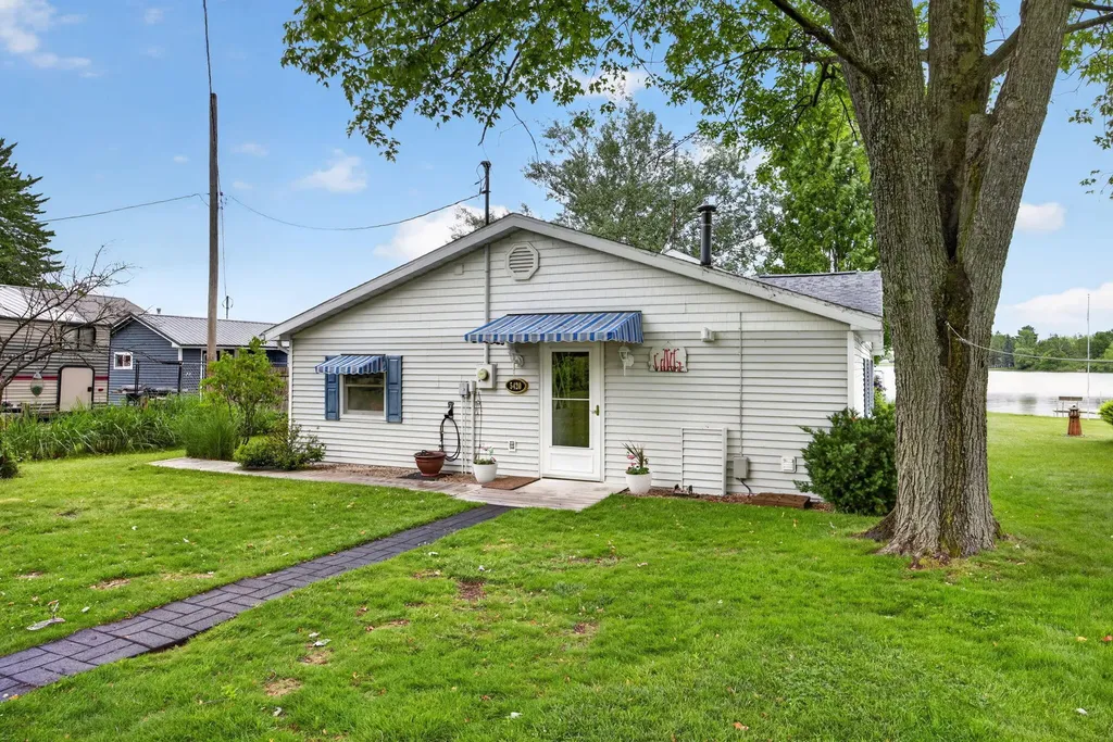 5420 Timberbend Road Orient Township MI 49679