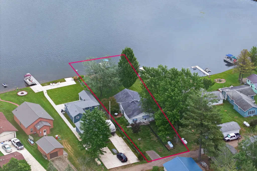 5420 Timberbend Road Orient Township MI 49679