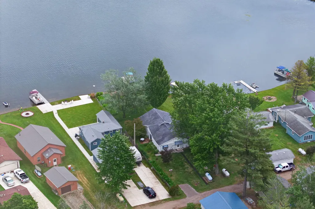 5420 Timberbend Road Orient Township MI 49679