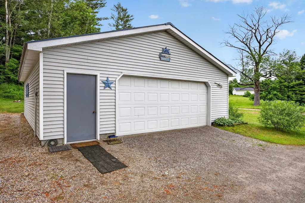5420 Timberbend Road Orient Township MI 49679