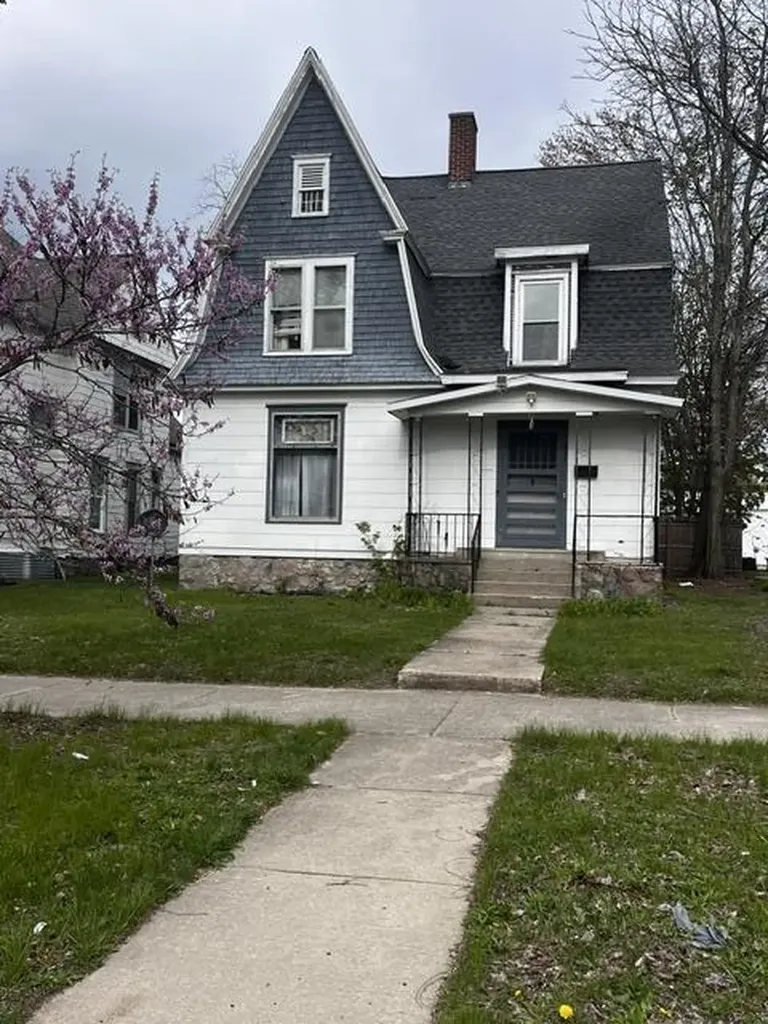 307 S Michigan Avenue Big Rapids City MI 49307