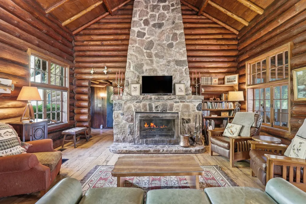 6378 S Mac Road Lake Township MI 49304
