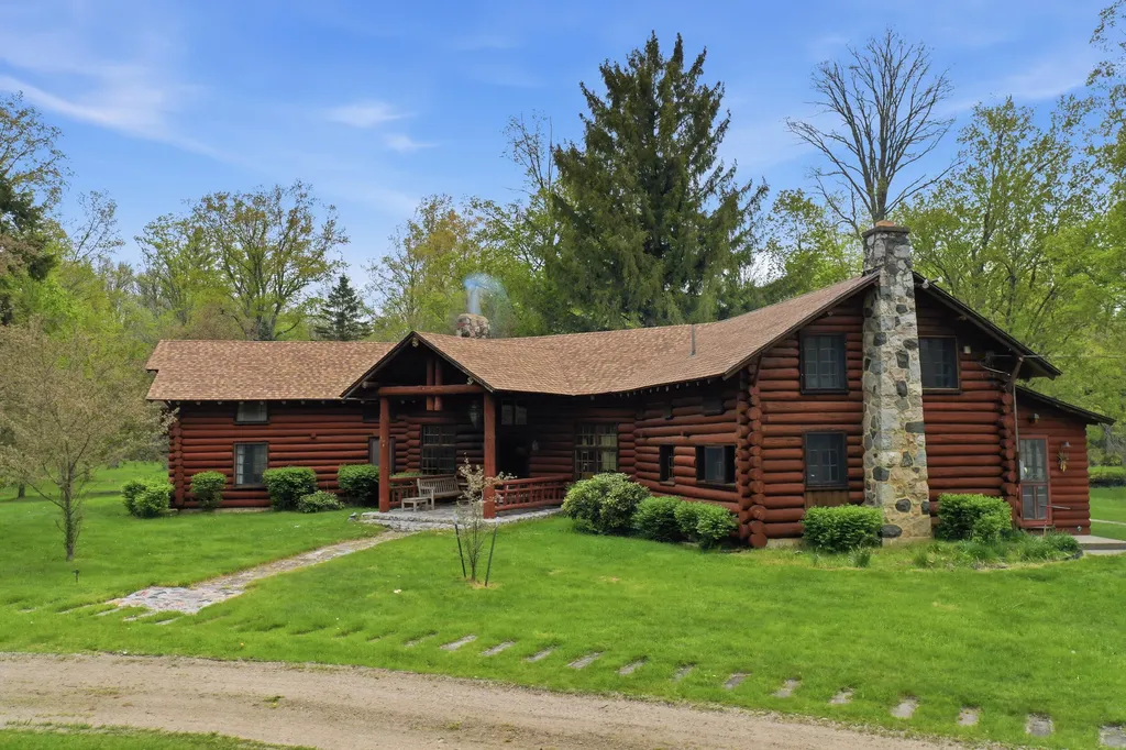 6378 S Mac Road Lake Township MI 49304