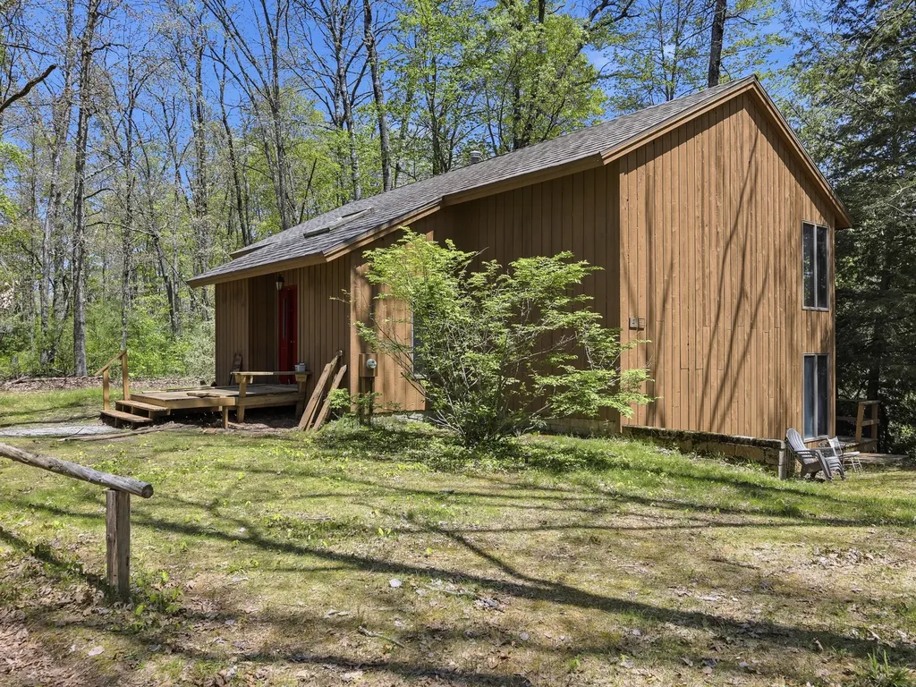 6378 S Mac Road Lake Township MI 49304